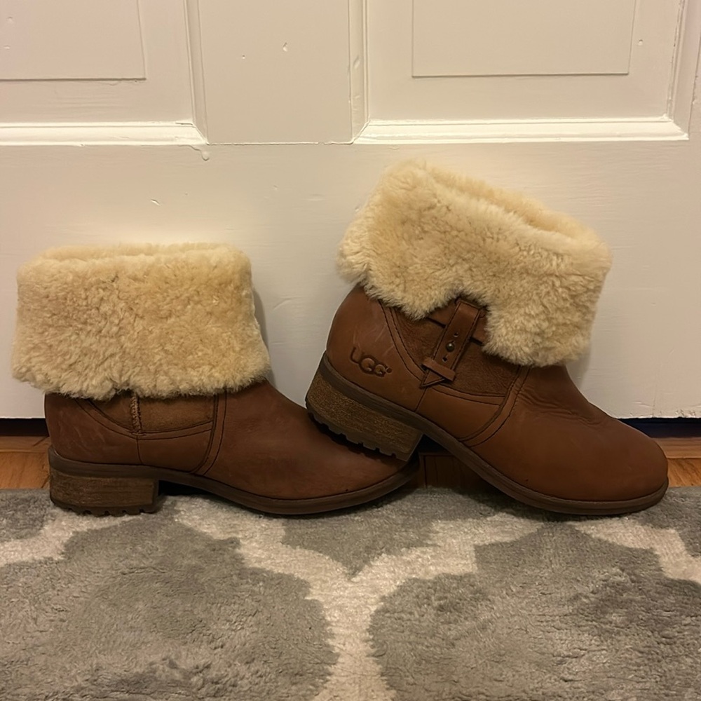 UGG Boot- size 8 but really fits more like a 7.5 women’s